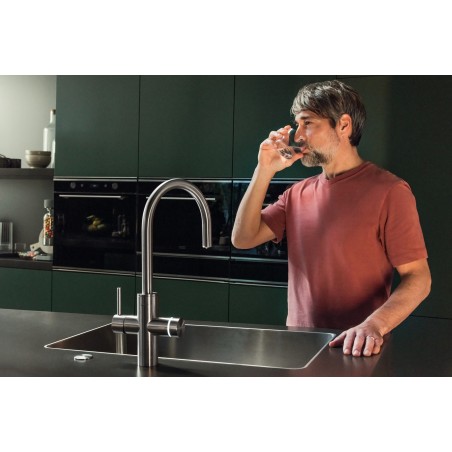 Kuchyňská baterie s filtračním systémem Franke Mythos Water Hub All in One Matná černá Kuchyňská baterie s filtračním systémem Franke Mythos Water Hub All in One Matná černá